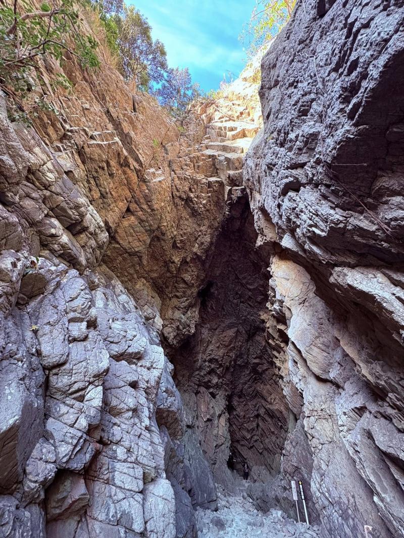 これが、鵜戸神社の洞窟の入り口です、圧巻！