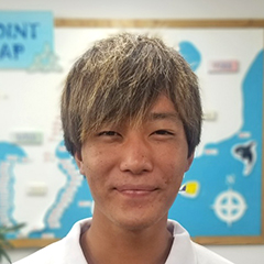 スタッフ 横尾